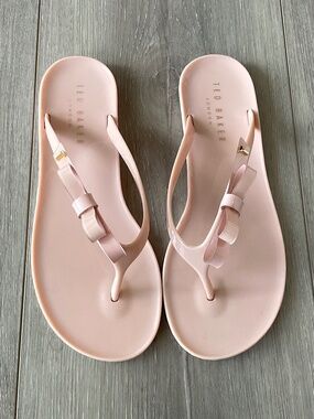 Ted Baker Jassey Bow Flip Flops in Dusky Pink Size 8